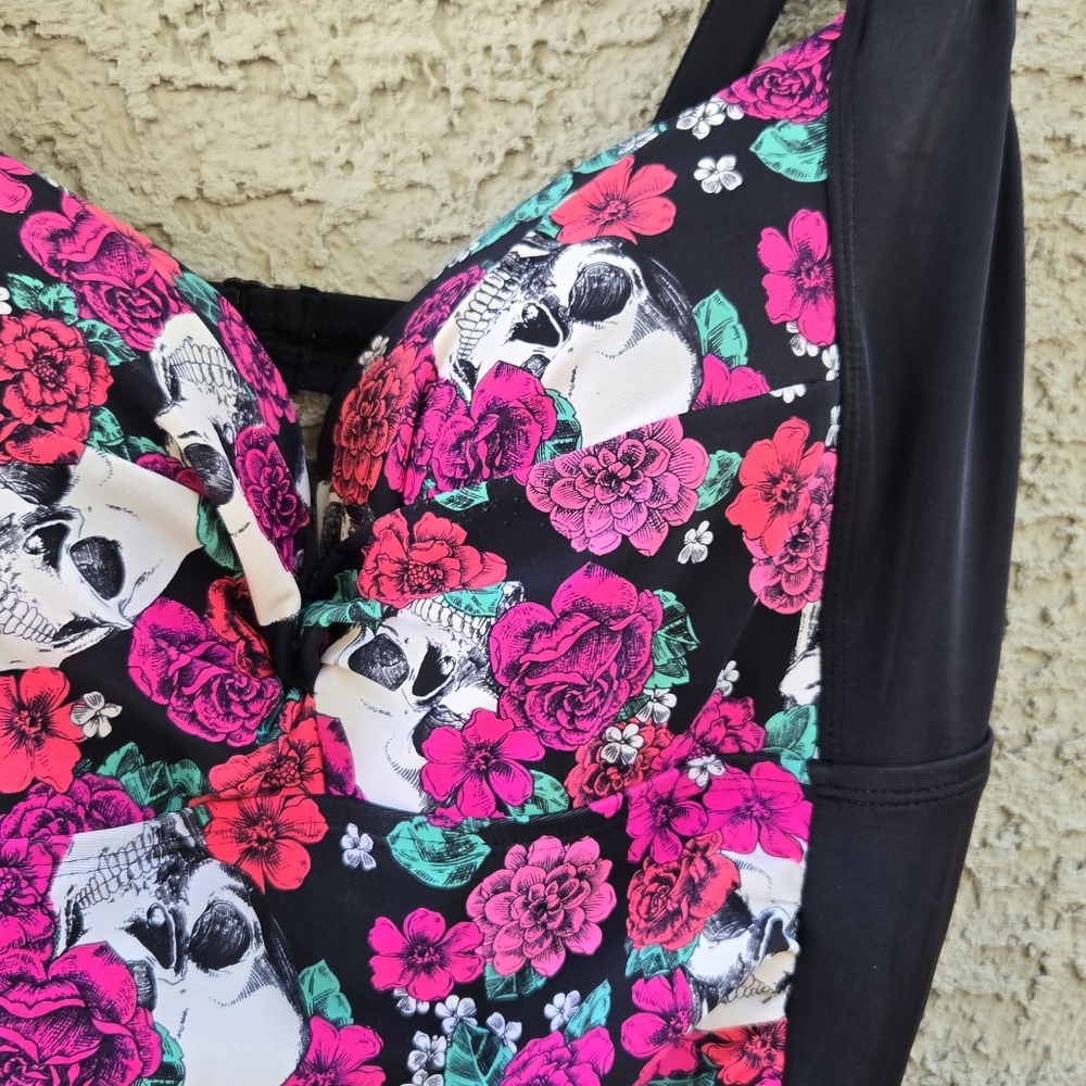 Torrid Pink Skull Rose One Piece Swimsuit - Picture 4 of 10